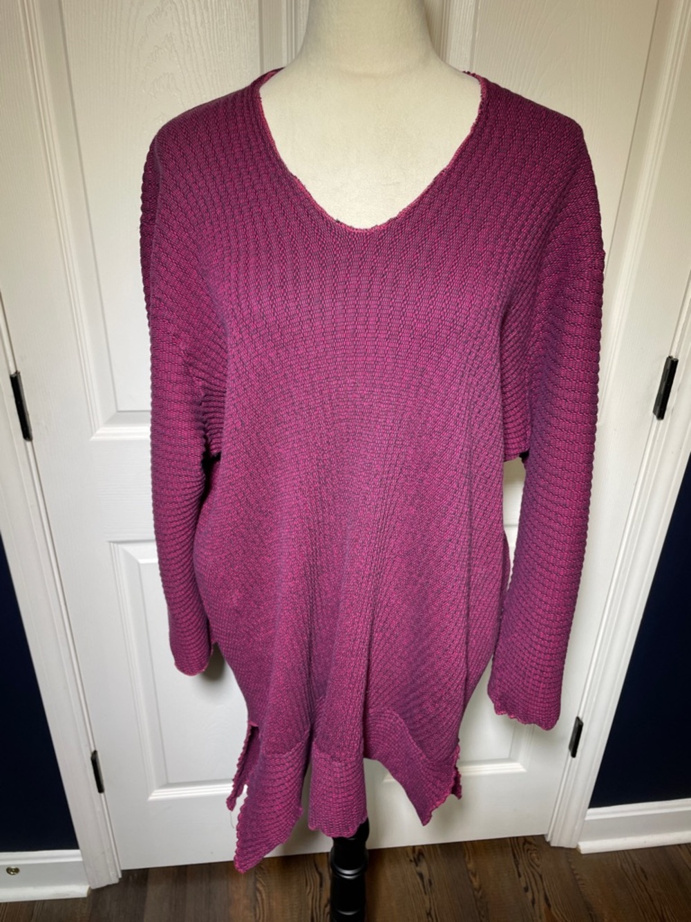 Tornado Clothing Co V-Neck Knit Long Sleeve Tunic in Berry & Black Oversized